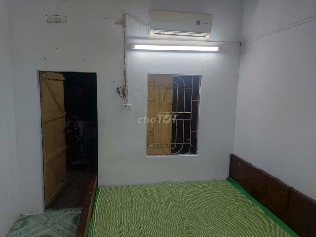 Cho thuê phòng trọ Hà Nội 30m2 (20m2 +10m2 gác xép)