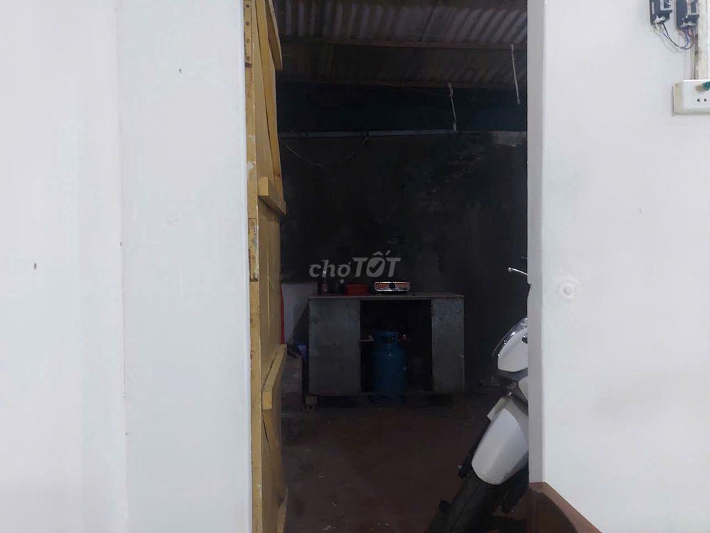 Cho thuê phòng trọ Hà Nội 30m2 (20m2 +10m2 gác xép)