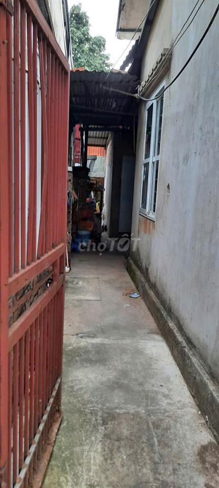 Cho thuê nhà cấp 4 ngõ 96 Tô Ngọc Vân Tây Hồ