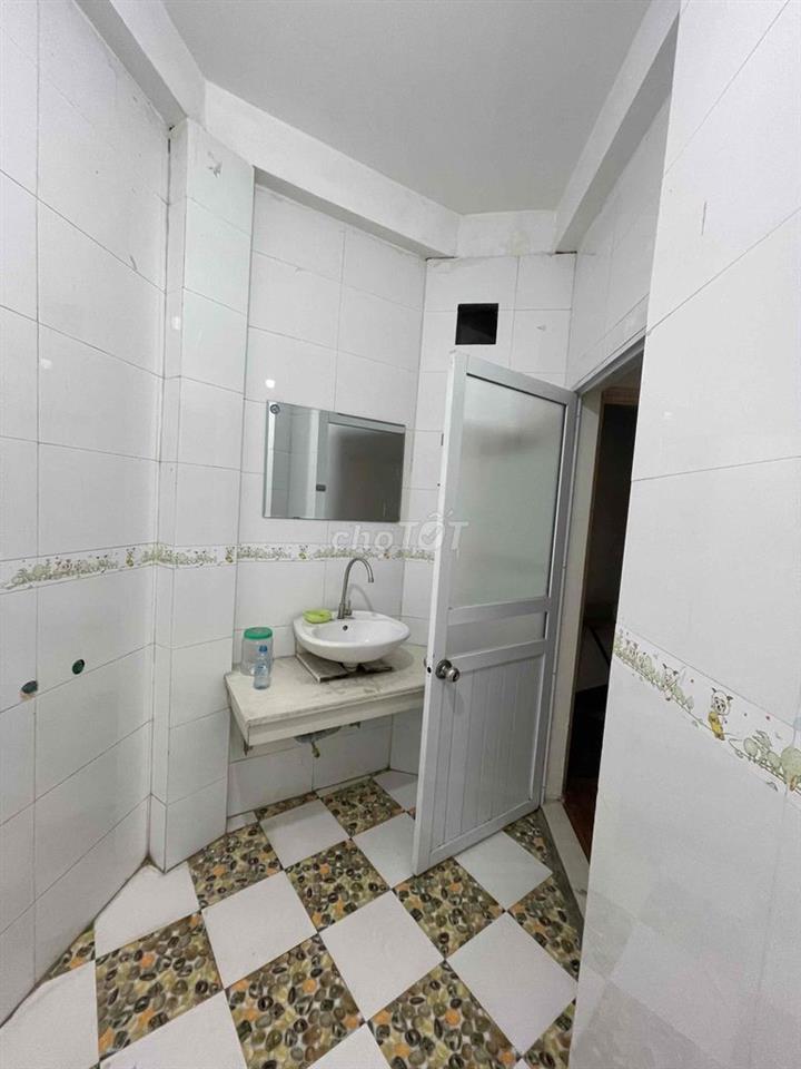 cho thuê cả nhà hoặc phòng riêng