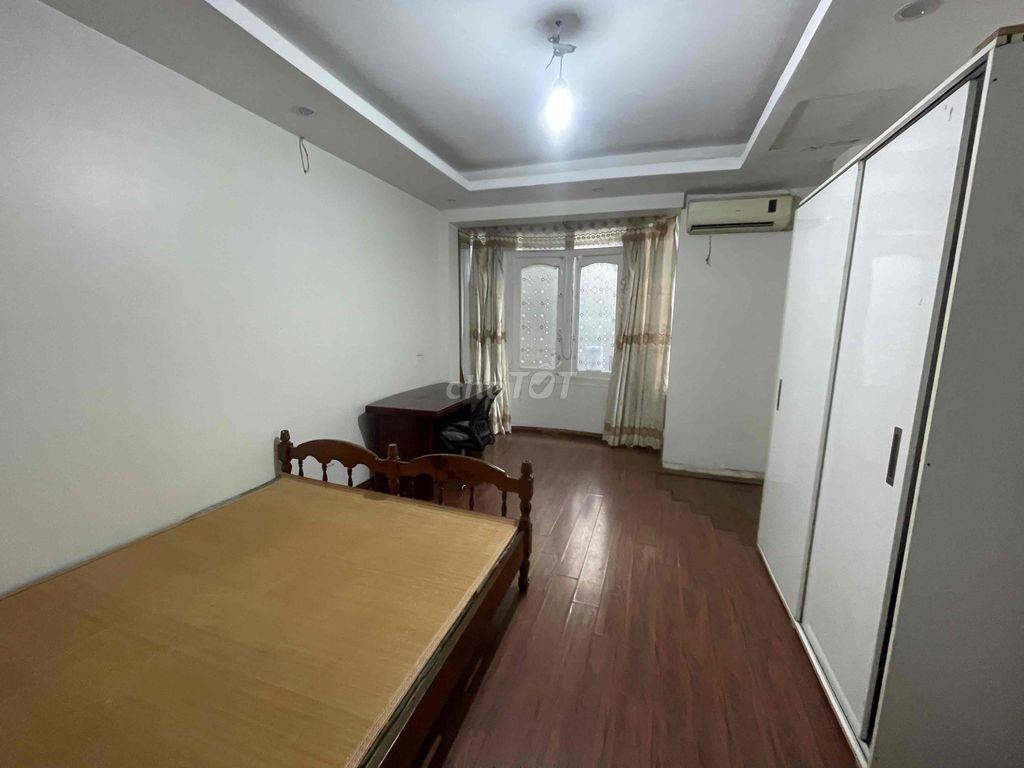 cho thuê cả nhà hoặc phòng riêng