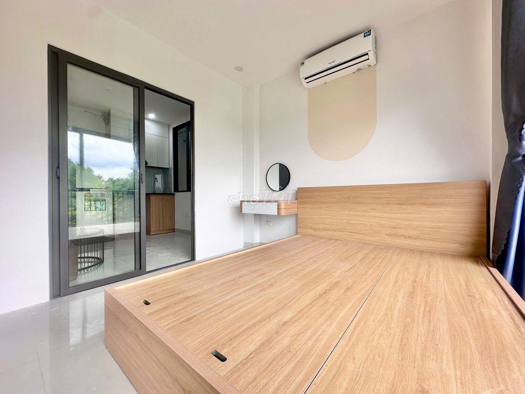 CCMN đập hộp gần chợ Tứ Hiệp