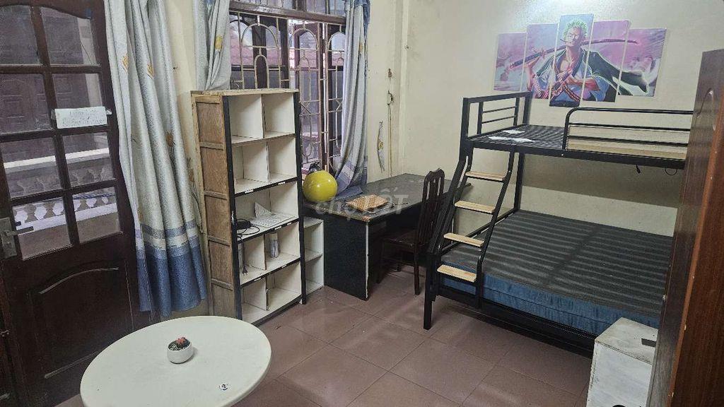 Phòng trọ trong ngõ 111 Triều Khúc bao điện nước giá sinh viên