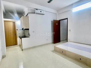 T cần pass phòng như hình ,Ở ngay mặt đường lớn,thuận tiện đi lại