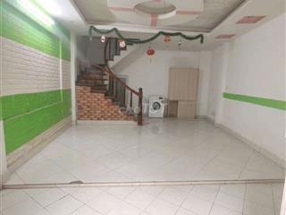 Chính chủ cho thuê chtt 2 ngủ 1 khách 387 Vũ Tông Phan