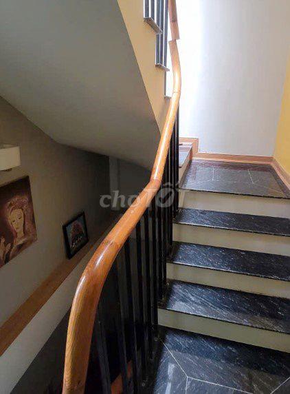 Nhà KTS 165m2 sử dung/5 tầng 3 ngủ thoáng sáng công năng tối ưu bán