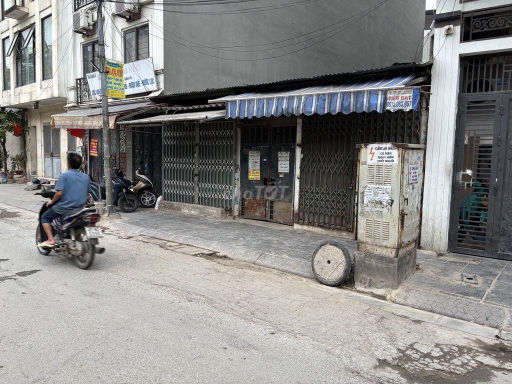 Bán nhà số 107 ngõ 12 view hồ sen Phương Liệt