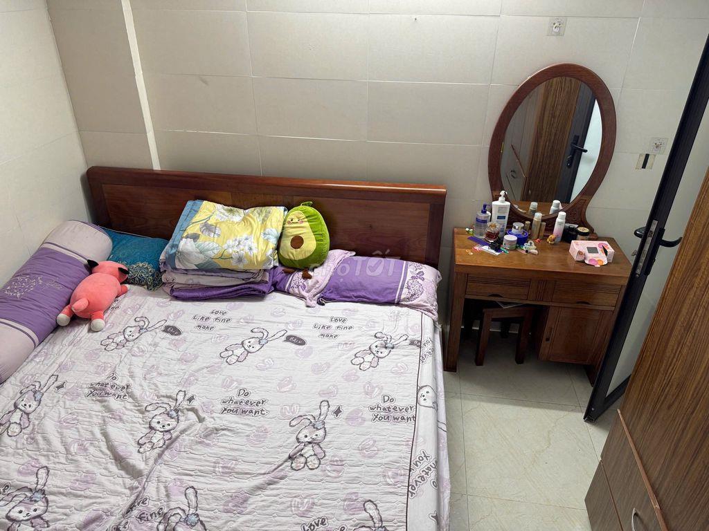 Bán nhà 95m vuông Khương Đình