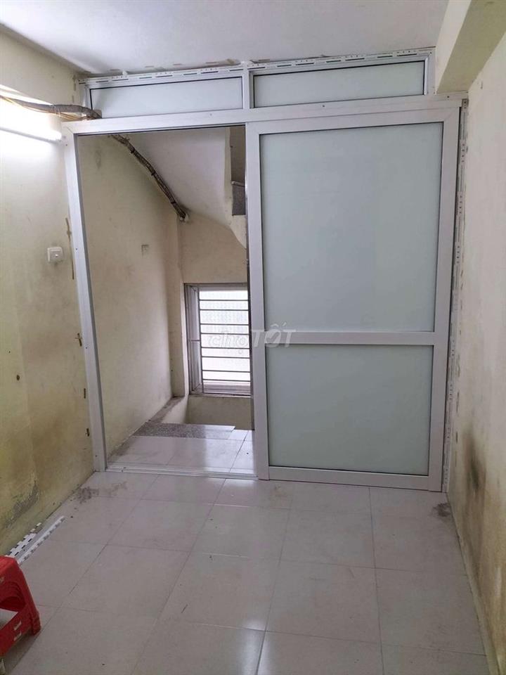 chính chủ cho thuê cả nhà 12mx5tầng nhà mới xây đẹp 