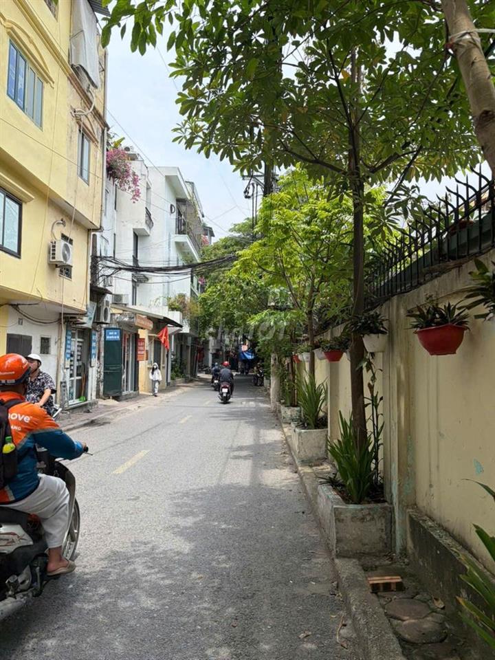 Cho thuê nhà mặt phố 69, Nguyễn Văn Trỗi, Phường Phương Liệt, HN