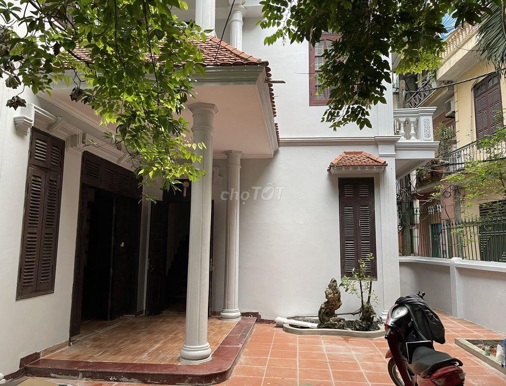 Cho thuê nhà số 42 ngõ 53 Quan Nhân 160m2, 3 tầng