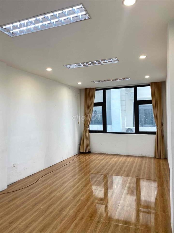 Chính chủ cho thuê VP  70m² ngã tư Artemis Trường Chinh