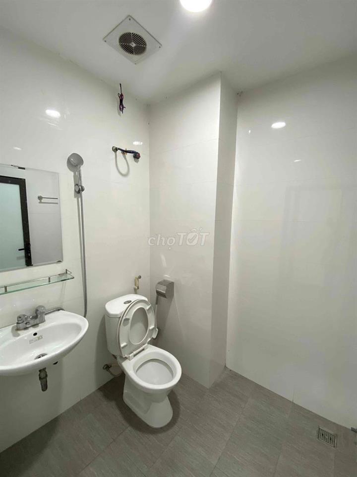 Chính chủ cho thuê VP  70m² ngã tư Artemis Trường Chinh