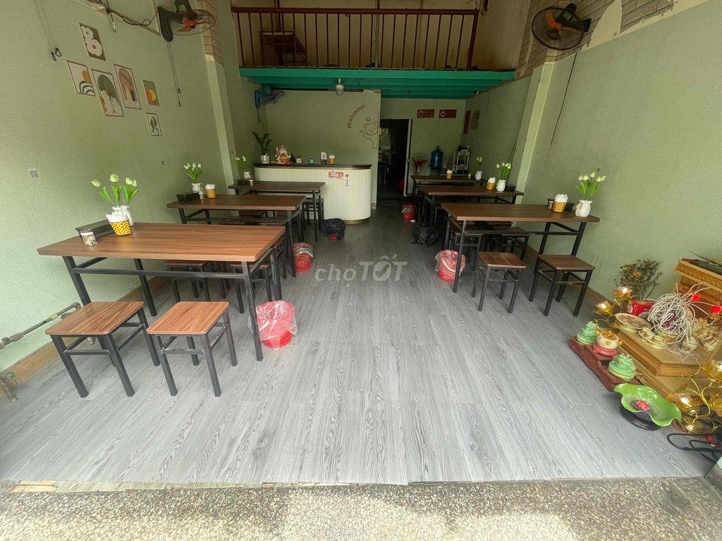 Sang nhượng quán bún đậu nem nướng tại Phùng Khoang