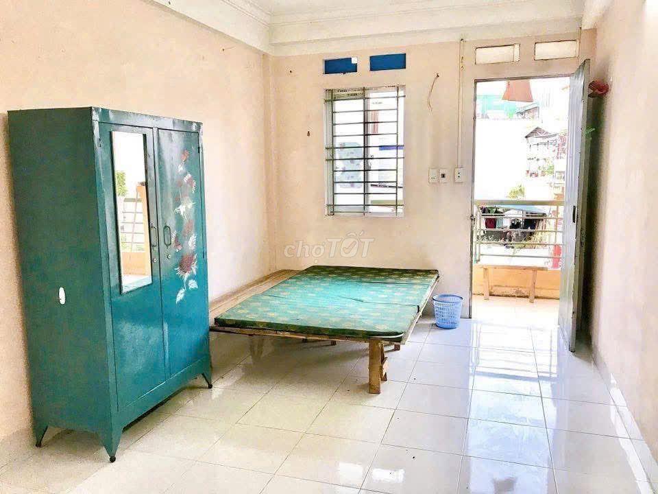 so 2/5/1 ngõ  127 Phùng Khoang phòng bên ngõ 68 Triều Khúc .
