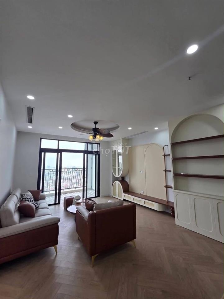 CHÍNH CHỦ BÁN CĂN HỘ ROYAL CITY – 132M² | 4 PHÒNG NGỦ | TÒA R2B