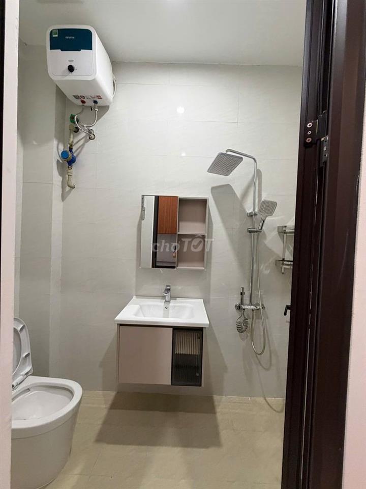  CHÍNH CHỦ CHO THUÊ PHÒNG Ở TÔ VĨNH DIỆN – BALCON, WC RIÊNG, BẾP RIÊNG