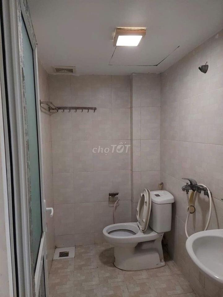 CHÍNH CHỦ CHO THUÊ PHÒNG TRỌ: 2 PHÒNG (22m2+ 12 m2 = 34m2) KHÉP KÍN