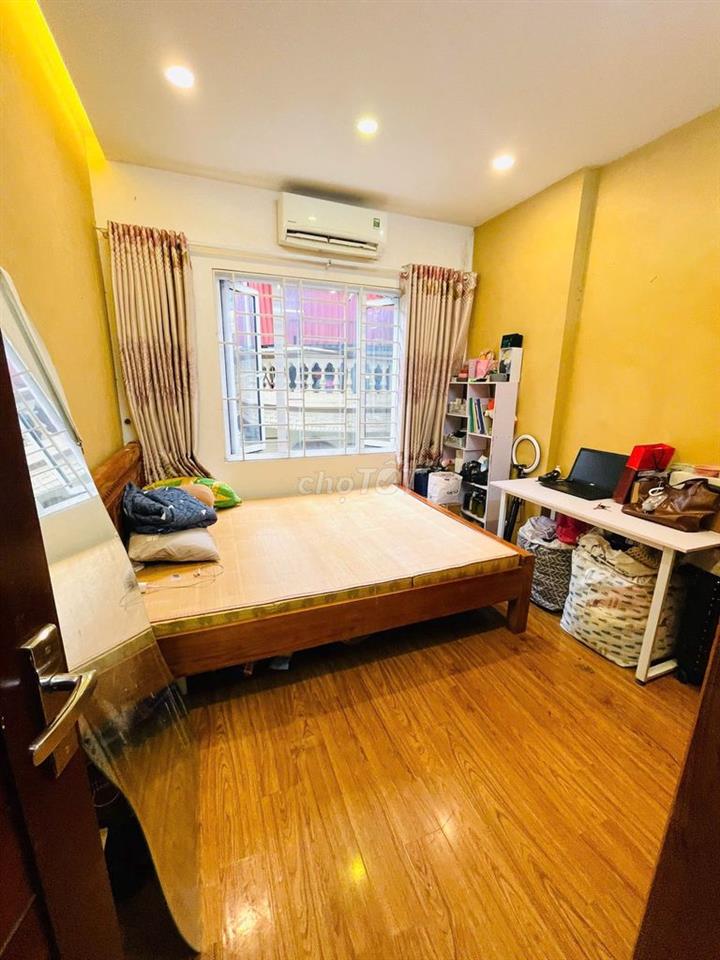 Miễn phí tiền nhà T6 - Phòng ở 73 Nguyễn Trãi giá 3tr3