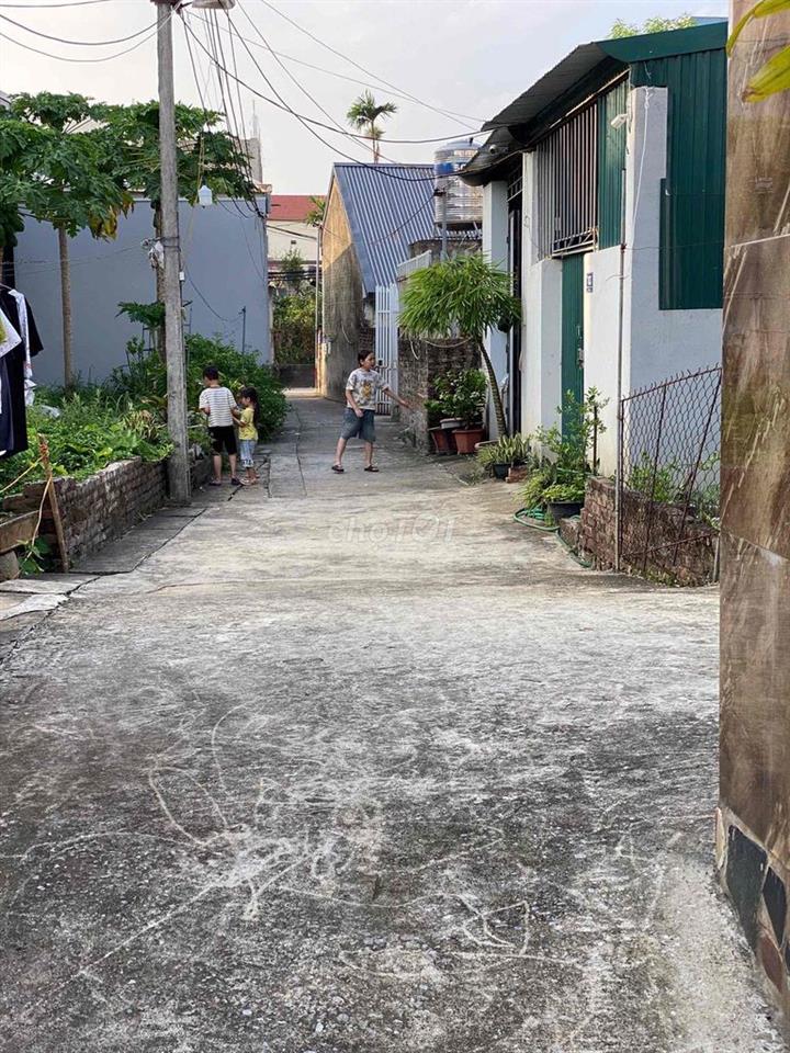 chính chủ cần bán đất gần vinhomes svđ Trống Đồng