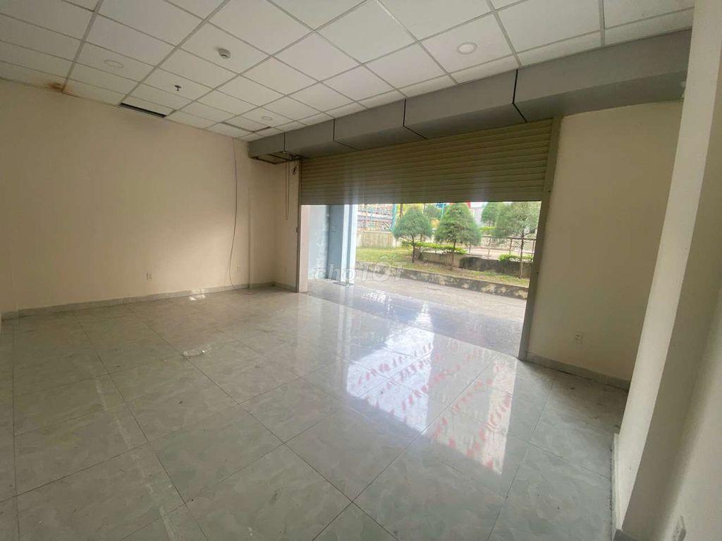 Cần bán nhanh căn tầng 1 vừa ở vừa thuận tiện kinh doanh buôn bán.
