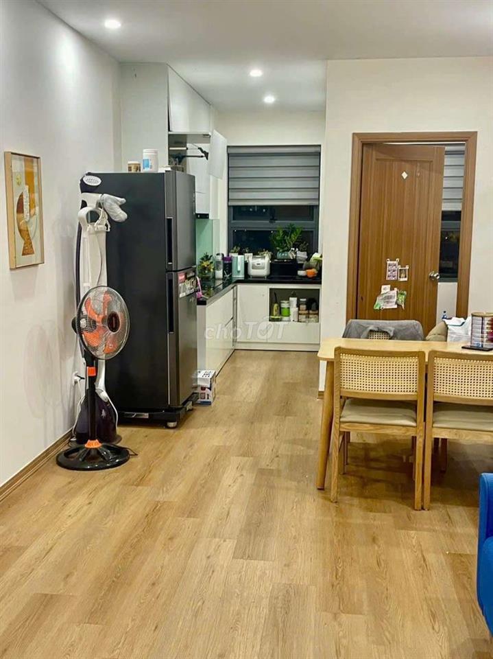 Cần bán căn 2 phòng ngủ giá rẻ.