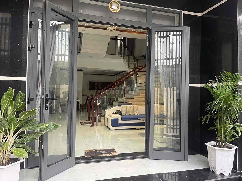 Cho Thuê Nhà 3 Tầng Kiệt 5m Trần Duy Chiến  Gồm: 3pn,4wc,khách, thờ, b