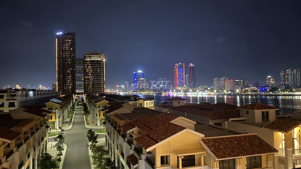 Cắt lỗ gấp 1,5 Tỷ Sun Symphony 3PN góc tầng cao view sông |Trước 12/10