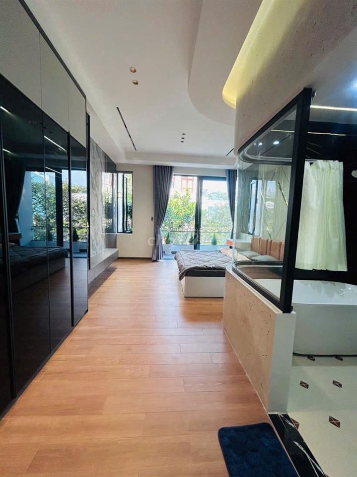 Cần bán gấp căn 3 PN mặt tiền giá tốt