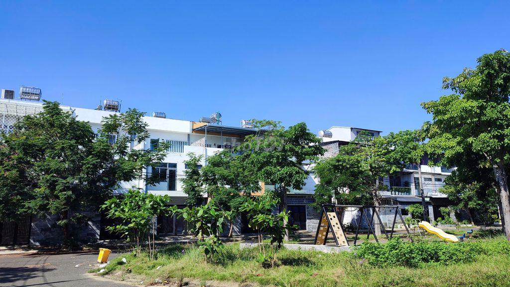 Bán nhà Ba mặt tiền 3 tầg 6x20m, Phạm Huy Thông gần sông Hàn, Đà Nẵng