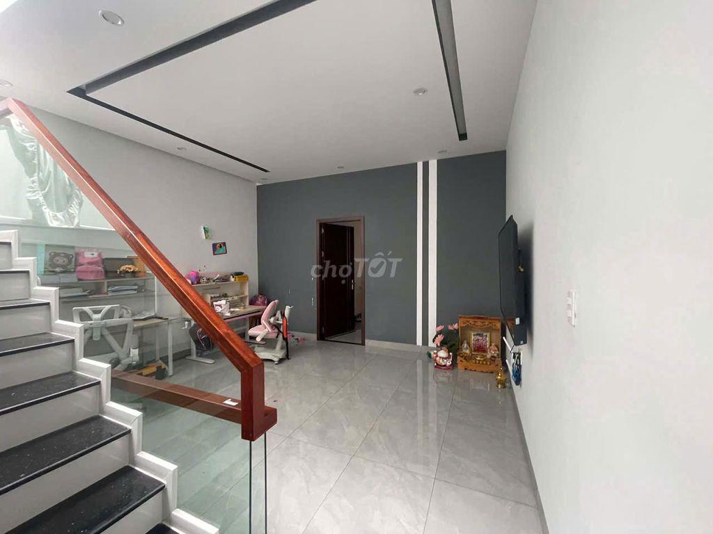 NHÀ NGUYÊN CĂN HÒA XUÂN 3 TẦNG, 3PN, 3NVS, 2 PHÒNG TRỐNG, 1 VƯỜN TẦNG