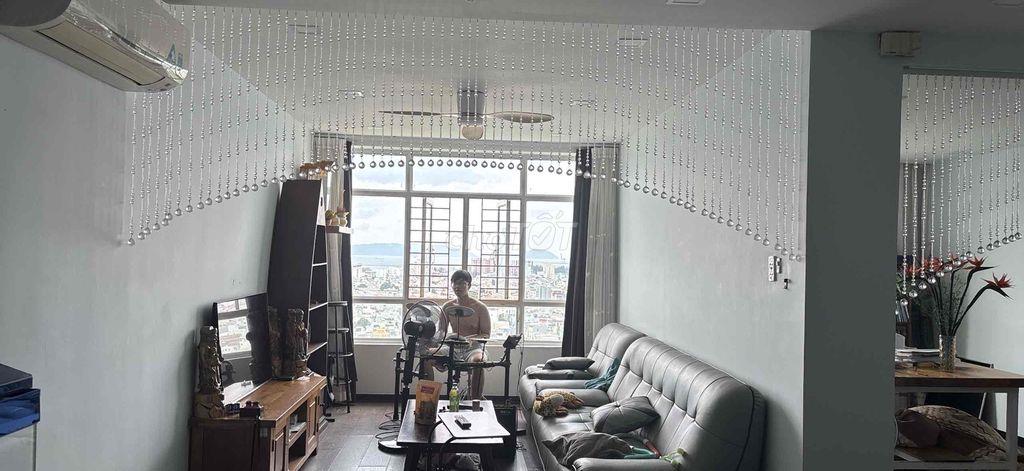 Nằm xem pháo hoa, căn hộ view đỉnh