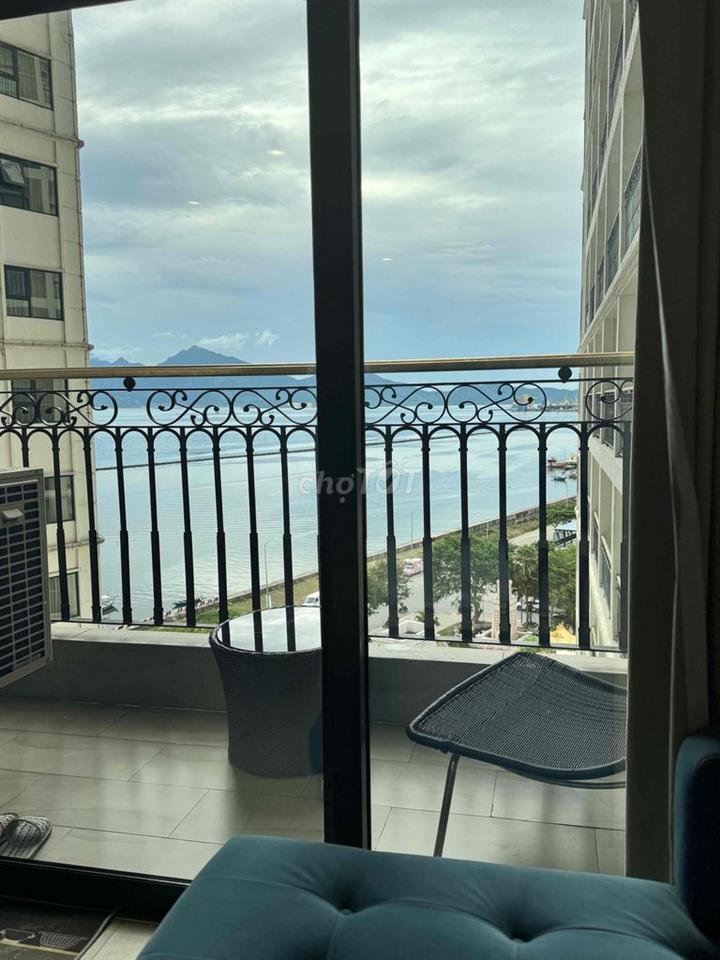 Căn góc view pháo hoa