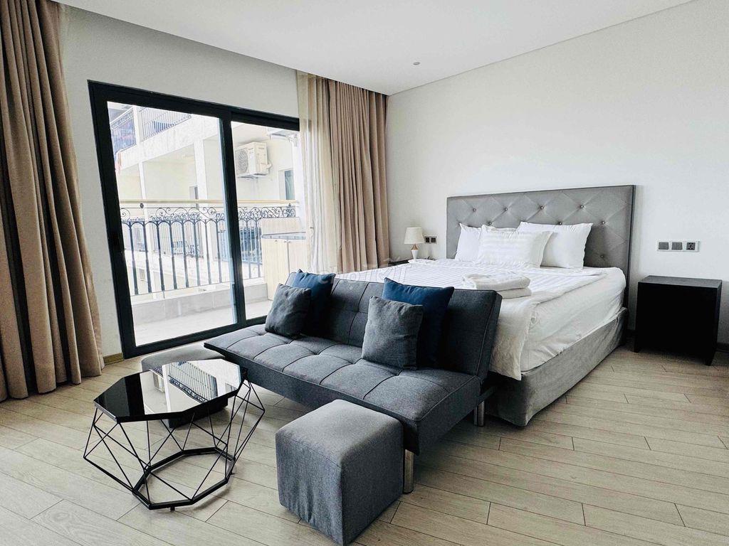 căn studio Đà Nẵng Golden Bay - view phố
