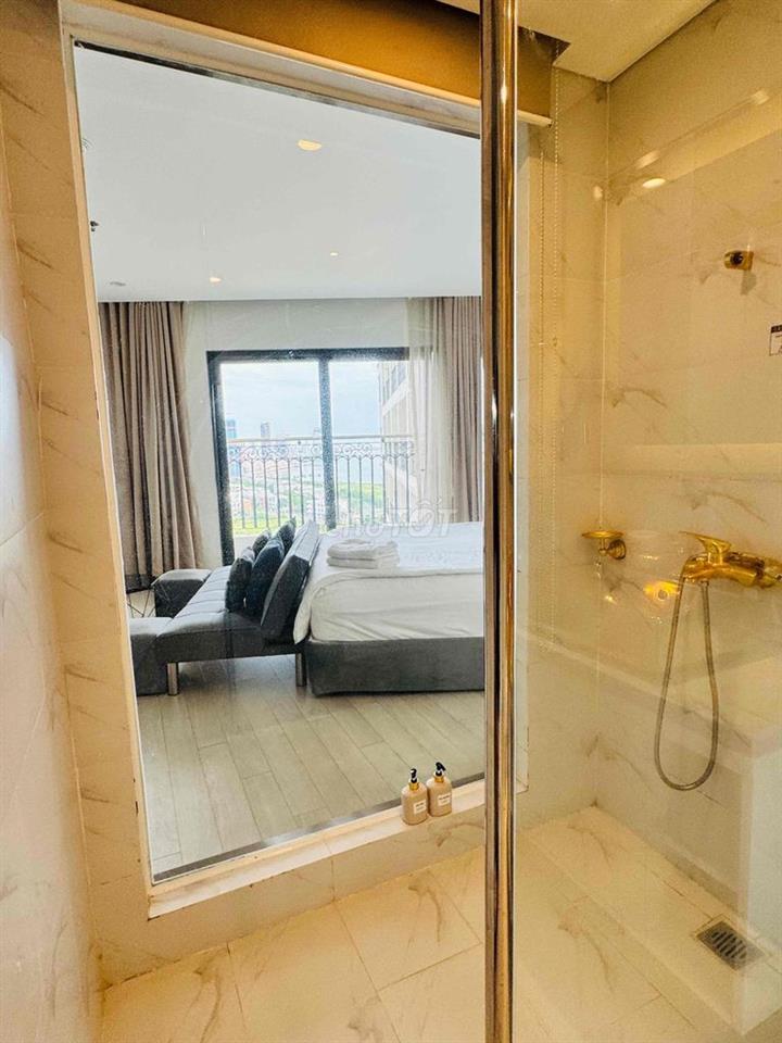 căn studio Đà Nẵng Golden Bay - view phố
