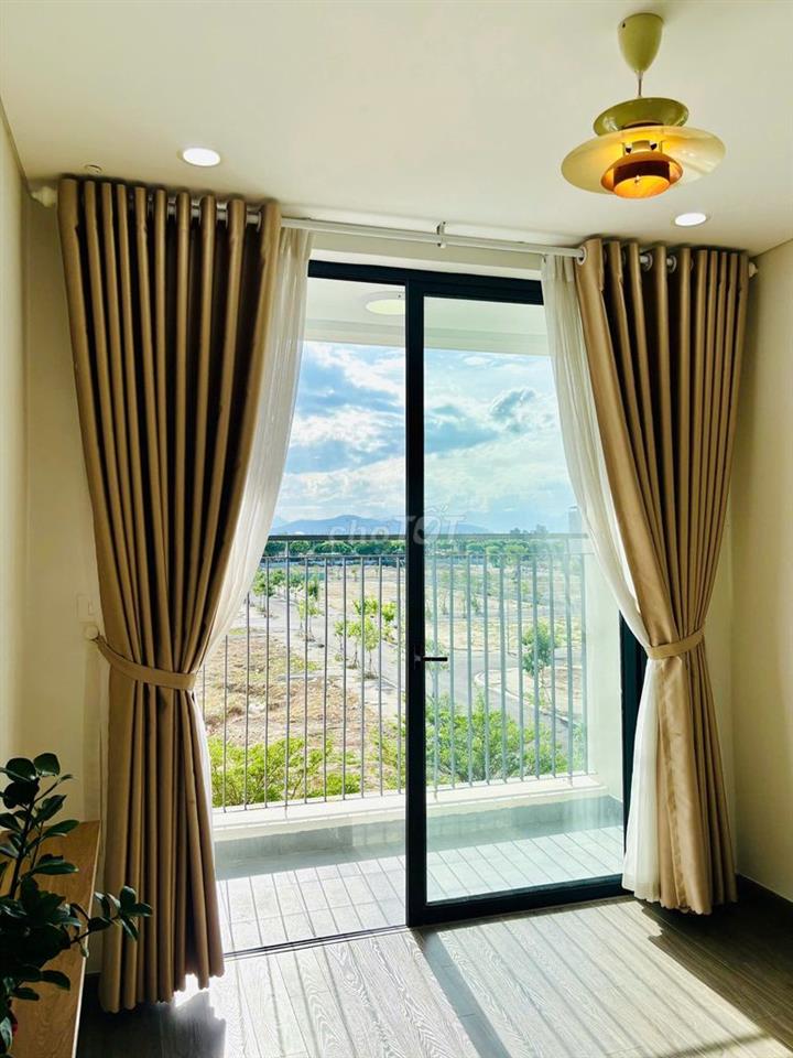 Chính chủ Bán nhanh căn 2PN đẹp keng FPT 2 - diện tích hơn 72m2.