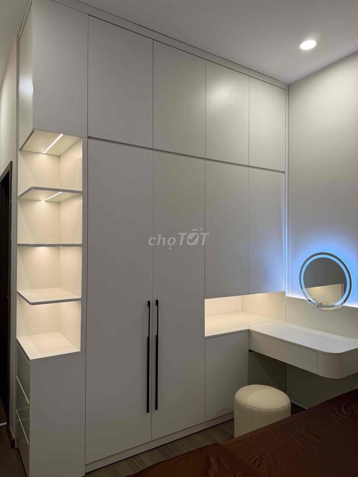Fpt plaza 3 full nội thất mới 100%