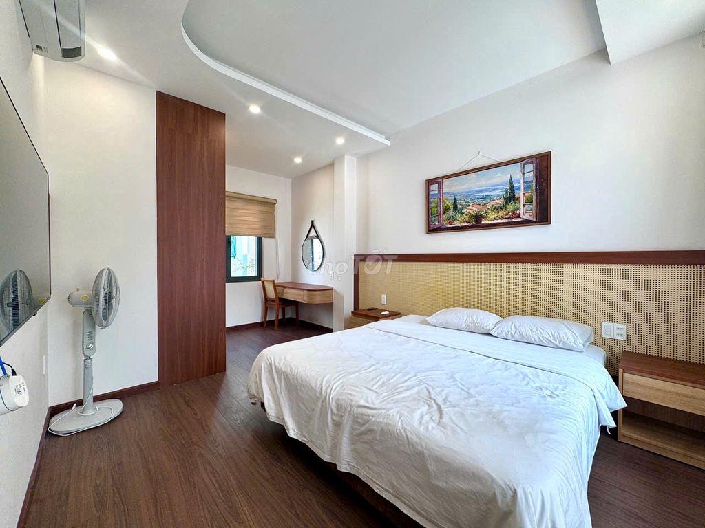 CHO THUÊ CĂN HỘ 1 PHÒNG NGỦ BAN CÔNG RỘNG_ĐƯỜNG HẢI TRIỀU