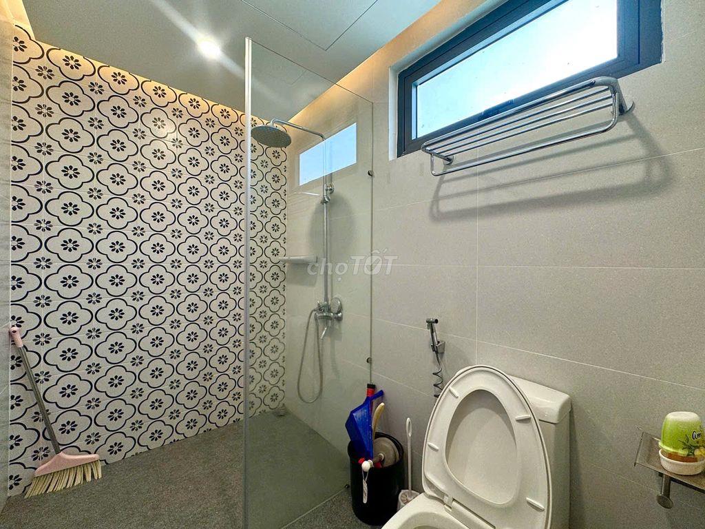 CHO THUÊ CĂN HỘ 1 PHÒNG NGỦ BAN CÔNG RỘNG_ĐƯỜNG HẢI TRIỀU
