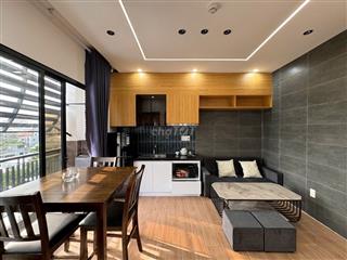 Cho thuê căn hộ 1PN, có ban công, mới xây, gần ngay Vincom