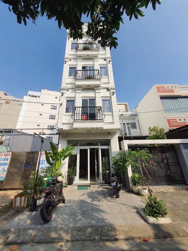 Cho thuê căn hộ 35m2, có ban công, ngay cầu rồng, gần biển Mỹ Khê