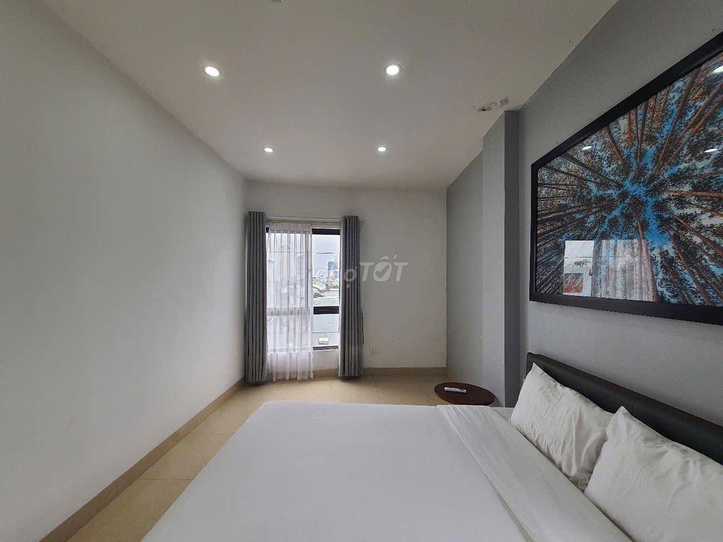 Cho thuê căn hộ 1 phòng ngủ, 50m2, ban công rộng, tầng 4, hướng biển
