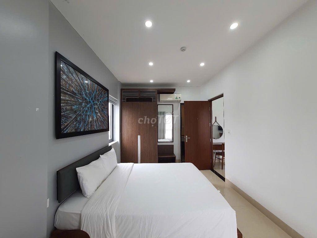 Cho thuê căn hộ 1 phòng ngủ, 50m2, ban công rộng, tầng 4, hướng biển
