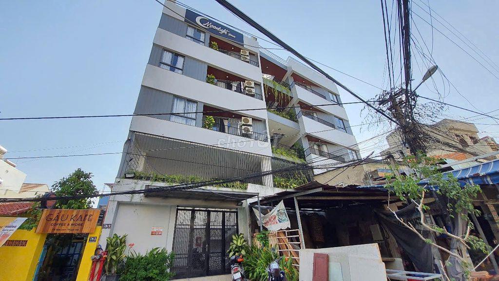 Cho thuê căn hộ 1 phòng ngủ, 50m2, ban công rộng, tầng 4, hướng biển