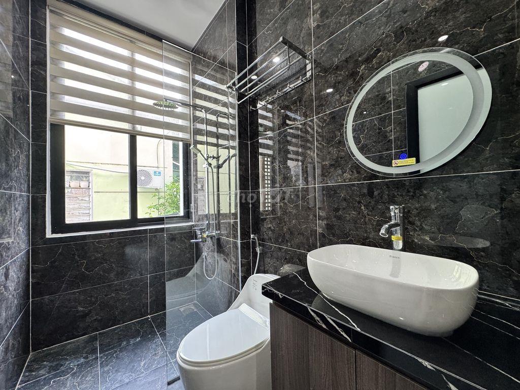 Cho thuê nhà 3 phòng ngủ, 4 phòng tắm, nội thất full mới 100%
