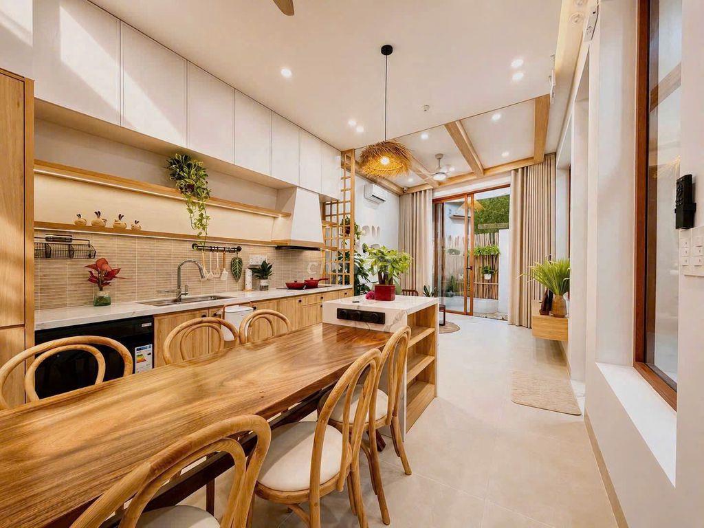🏝️✨ MINI VILLA LUXURY – NGUYỄN TẤT THÀNH, SÁT BIỂN 🌊 ✨🏝️
