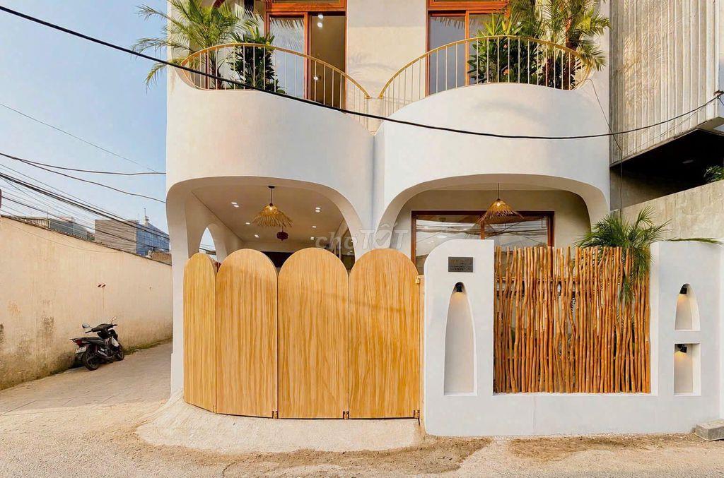 🏝️✨ MINI VILLA LUXURY – NGUYỄN TẤT THÀNH, SÁT BIỂN 🌊 ✨🏝️
