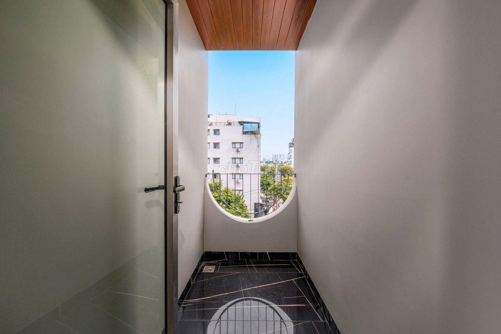 Cho thuê căn hộ 2PN 55m² Mỹ Khê - Full nội thất - Ban công rộng