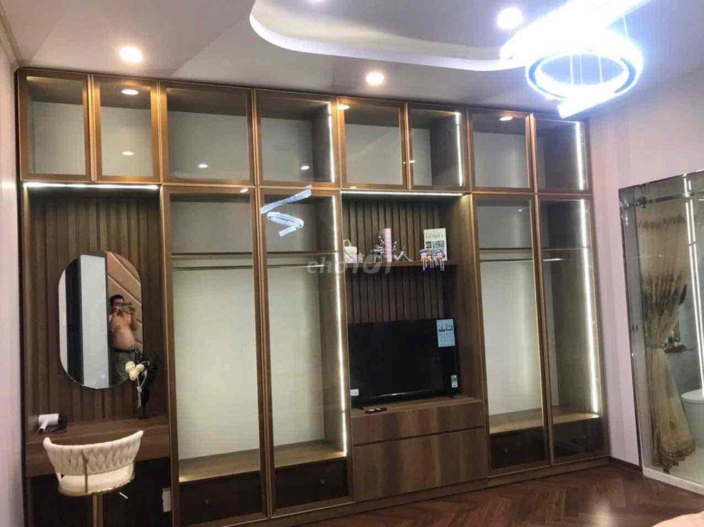 Nhà 3 tầng full nội thất cao cấp diện tích sàn 282m2