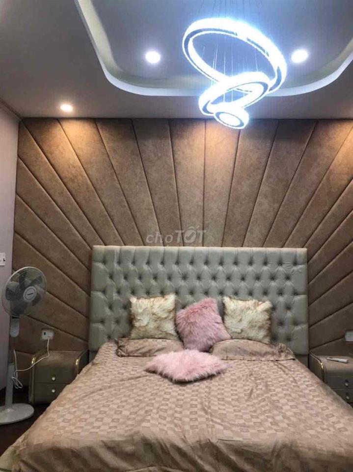 Nhà 3 tầng full nội thất cao cấp diện tích sàn 282m2